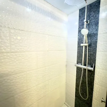 Tres Bel 5p Montmartre Apartment *
